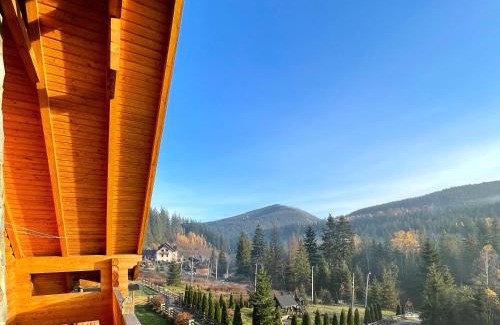 Palyanytsya Maison | На Полумистому