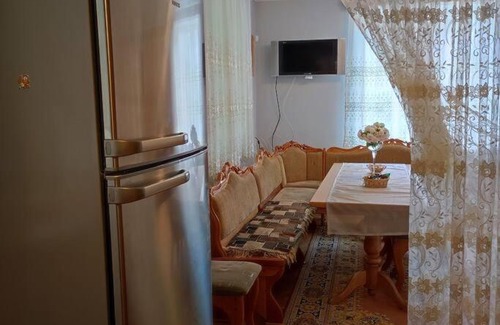Vanadzor Maison | Нескучный дом, где есть джакузи, красивый парк.
