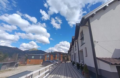 Polyanytsya Maison | Приватна садиба Соломія