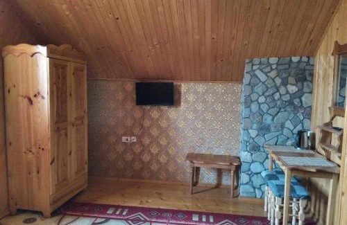 Yaremche Maison | Приватна садиба Яблуневий сад 1