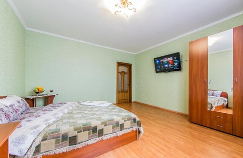 Svyatoshyns'kyi District Appartement | Просторная однокомнатная квартира возле скоростного трамвая