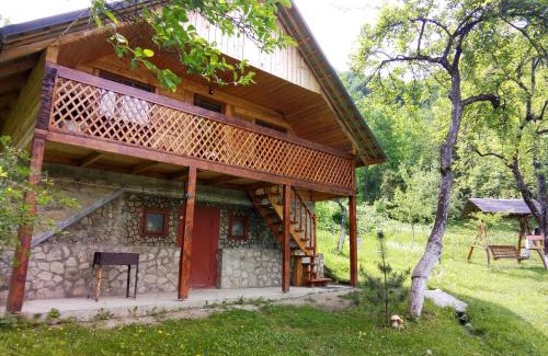 Snidavka Cabine | Під горою
