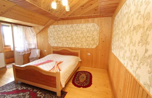 Mykulychyn Maison | Під Піщиком