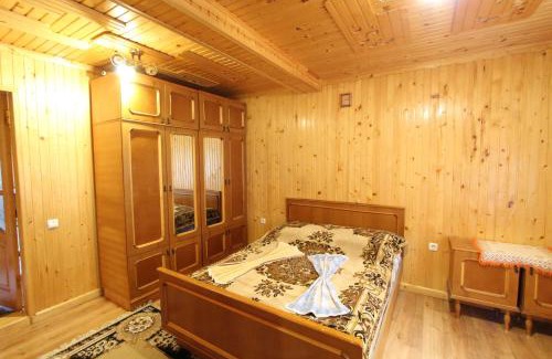 Mykulychyn Maison | Під Піщиком