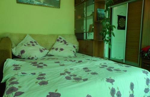 Storozhnytsya Appartement | "Ранчо" -басейн,тераса, квіти, сад
