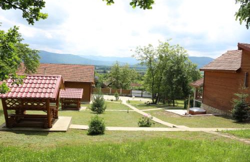 Nizhneye Sinevidnoye Maison | Садиба У Романа 'двохрівневий номер'