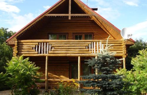 Pochaiv Maison | Смерекова хата
