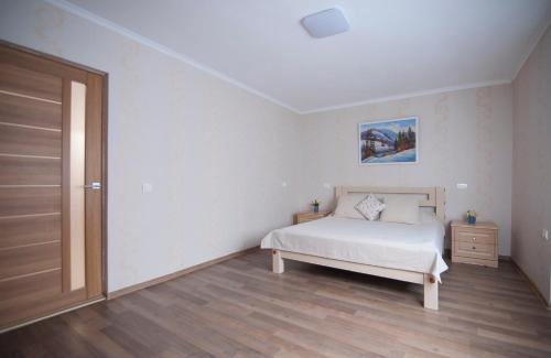 Berehove Appartement | Уютная однокомнатная квартира возле басейнов