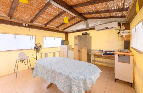 Menahemia Hôtel | בינות תמרים