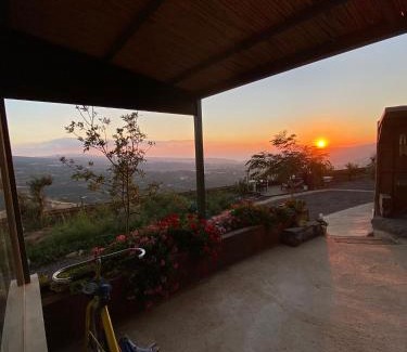 Majdal al-Shams Chalet De Ski | בקתה בגלקסיה