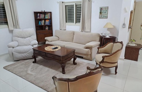Gedera Chalet De Ski | בקתה פרטית מקסימה בלב המושבה