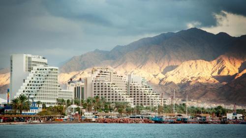 Eilat Appartement | דירה מעוצבת עם נוף מטריף לים במתחם סי סייד - Edomlux