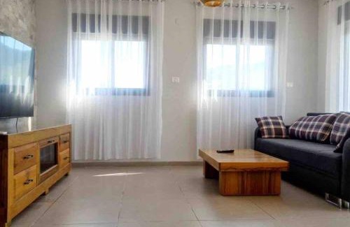 Migdal Appartement | דירה מפנקת מעל הכנרת