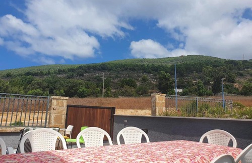 Shlomi Cabine | צבעים בגליל Galilee Colors