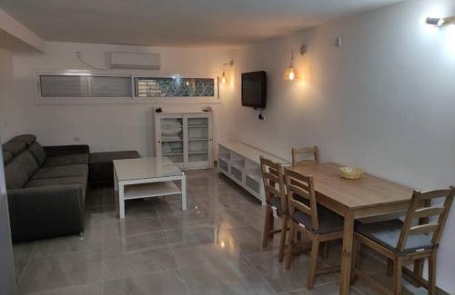 Karmiel Appartement | יחידת אירוח חדשה ומקסימה בכרמיאל