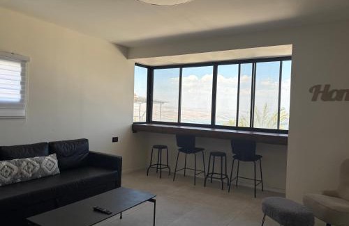 Tiberias Cabine | מבית תכלת בית של חופש Allentown 21 אלנטאון 21