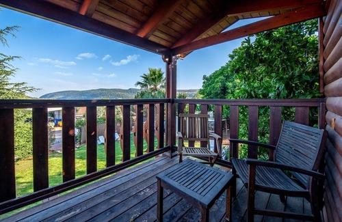 Mevoot HaHermon Chalet De Ski | נופים בדישון