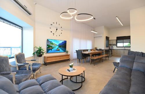 Vered Hagalil Appartement | נופש הלל - וילה מהממת עם בריכה פרטית, וג'קוזי ליד הכנרת