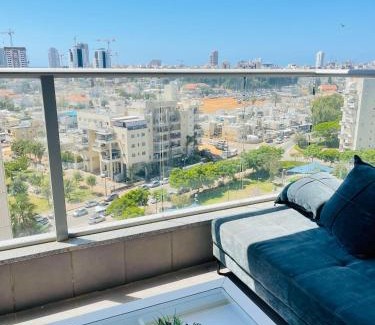 Netanya Appartement | סאבלט בקומה גבוהה בעיר נתניה