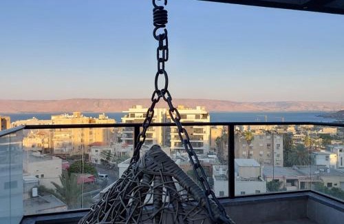 Tiberias Appartement | פנטאהוז 7 חדרים עם בריכה ונוף מטריף בטבריה קרית שמואל