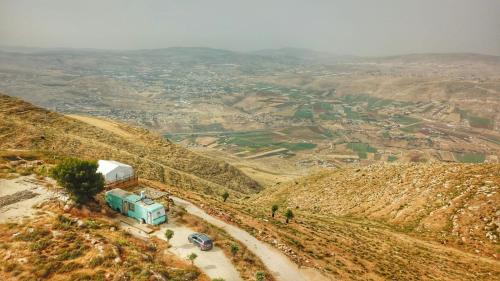 Rosh Ha'ayin Cabine | צימרבוס שומרון