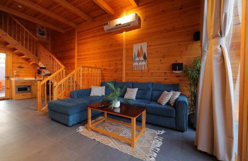 Dhahban Chalet De Ski | أكواخ البحيرات