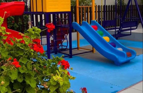 Sayq Chalet De Ski | استراحة رافلز
