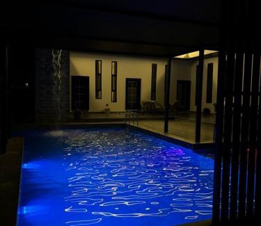 Musannah Chalet De Ski | استراحه فندقيه فخمه نطاق المدينه بخصم ترويجي