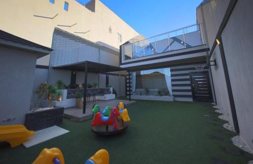 Taif Chalet De Ski | الشاليه الرمادي