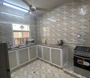 Al Khuwair Appartement | شارع المها بجانب اسواق المايا