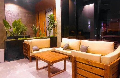 Dhahban Chalet De Ski | شاليهات سي سايد