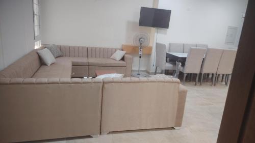 Al Alamayn Appartement | شاليه بالحى الاتينى غرفتين مفروش جديد بعدد 2 تكييف متنقل