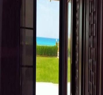Borg el Arab Chalet De Ski | شاليه صف أول على البحر