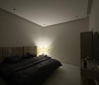 Hafr Al Batin Appartement | شقة بصالة وغرفة نوم ودورة مياة