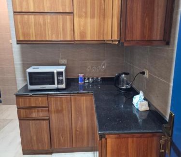 Al Duqqi Appartement | شقة بوسط المدينة الدقي