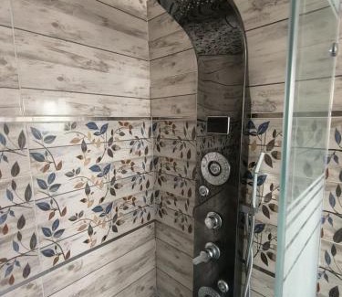 Agouza Appartement | شقة جديدة رائعة باطلالة جانبية على النيل وبالقرب من جميع الاماكن الحيوية في القاهرة المهندسين