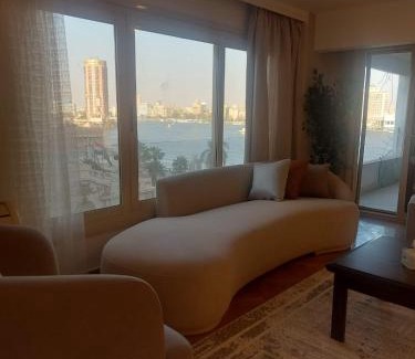 Al Duqqi Appartement | شقة راقية بجوار السفارة السعودية على النيل