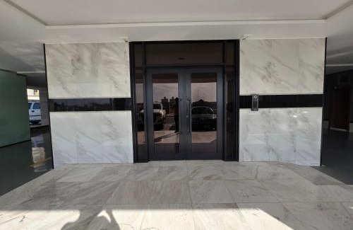 Al Wahah Appartement | شقة صالة وثلاث غرف وغرفة عاملة