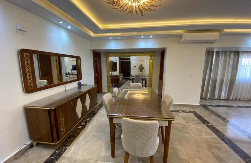 Al Duqqi Appartement | شقة فندقية فاخرة