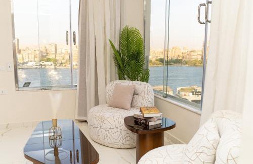 Oula Appartement | شقة فندقية مطلة عالنيل بجوار فندق الفورسيزون