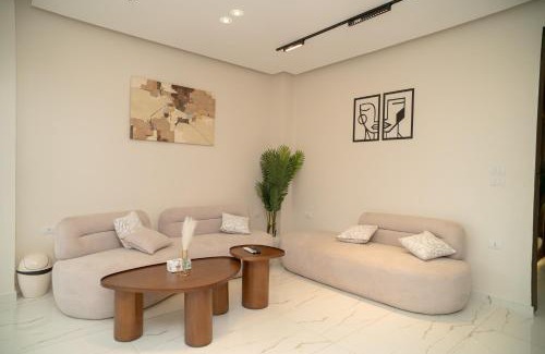 Oula Appartement | شقة فندقية مطلة عالنيل بجوار فندق الفورسيزون