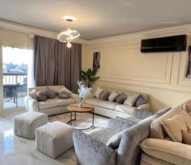 Cairo Appartement | شقة مطلة علي ممشي اهل مصر
