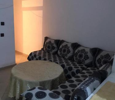 Ahriq Appartement | شقة مفروشة للكراء بمرتيل