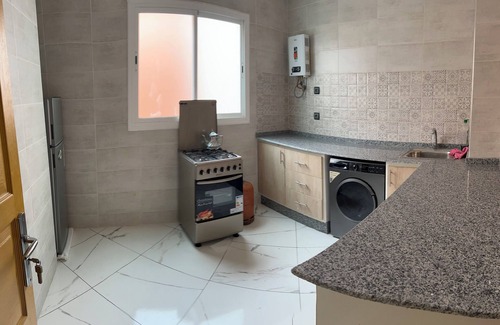 Ksar el-Kebir Maison | شقة مفروشة للكراء اليومي بالقصر الكبير تتتكون من صالة، غرفتين نوم ، حمام ،مطبخ