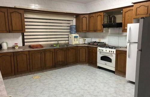 Suwailih Appartement | شقة مفروشة 4غرف نوم شارع الجامعة