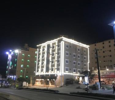 Baljurashi Hôtel | شقق ليالي الاحلام للشقق المخدومه - تصنيف اقتصادي