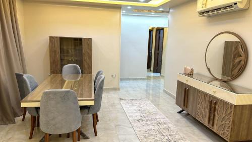 As-Salam Appartement | شقه راقيه للعائلات فقط مكيفه بالكامل بكمبوند مون سيتى بالعبور