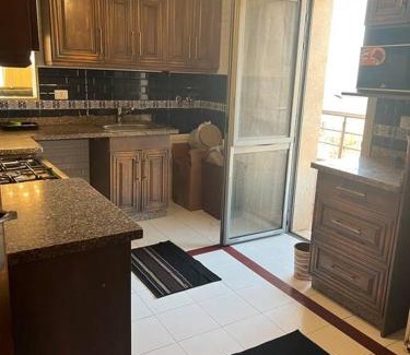 Bab Sharqi Appartement | شقه ٣ غرف على البحر فى سبورتنج