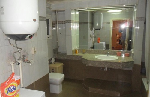 Al Duqqi Appartement | عقار