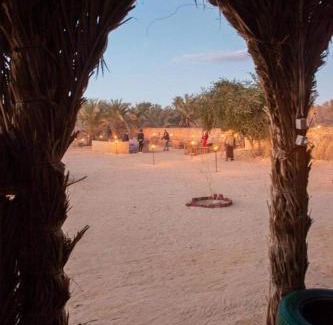 Siwa Lit Et Petit-Déjeuner | غزاله كامب